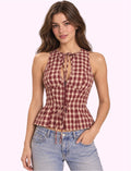 Blusa roja de cuadros con moño
