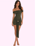 Vestido con hebilla colgante verde