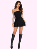 Vestido strapless negro de encaje