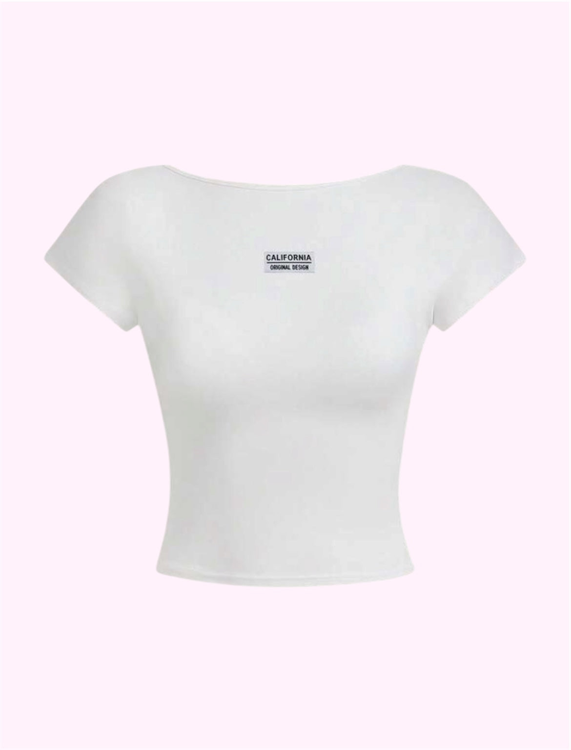 Blusa blanca con copas y detalle en espalda